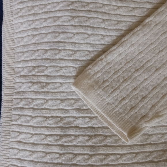 Cream Cable Knit Turtleneck Sweater - Picture 5 of 8